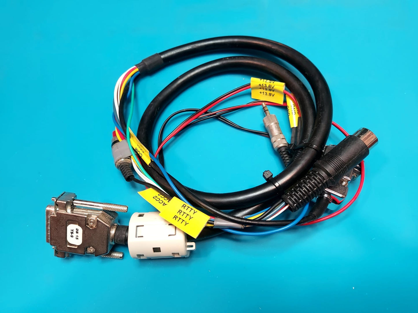MicroHAM DB15 TS9 Cavo per microHAM "Digi-Keyer", "USB-2" e "USB-III" - RADIO KenwoodTS-570, TS-590S, TS-870, TS-2000 ECC.