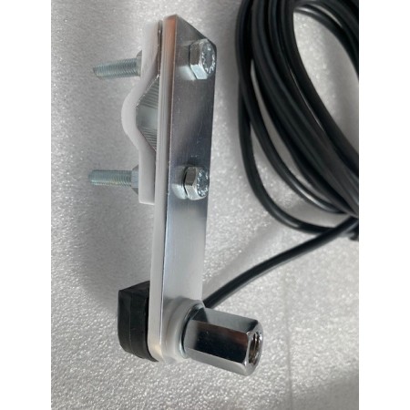 HRS-341T - Antenna bracket for roof racks or tubulars with 3/8" thread + 4 m. RG-58 PL connection