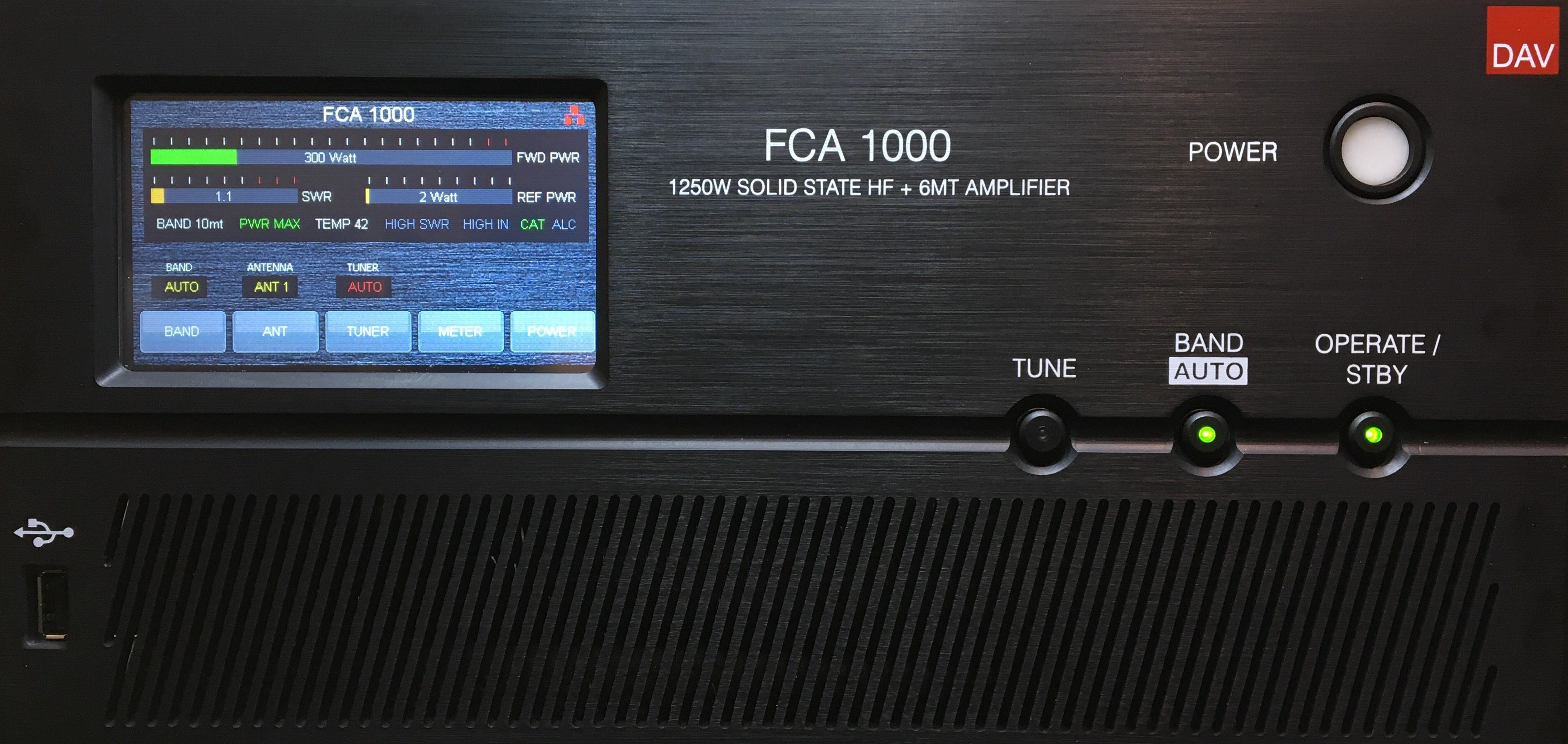 DAV FCA1000 Amplificatore lineare 1250W HF/50MHz a LDMOS con Accordatore Antenna