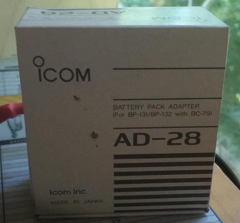 ICOM AD-28 adattatore da pacco batteria BP-131/132 a BC-79