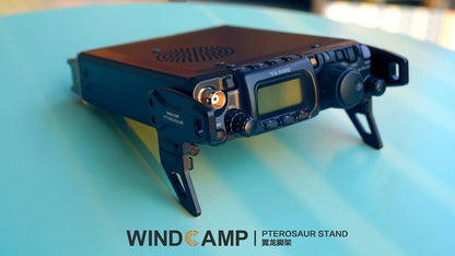 Windcamp PTEUROSAUR - Staffa con piedini ripiegabili per Yaesu FT-817 e FT-818 QRP