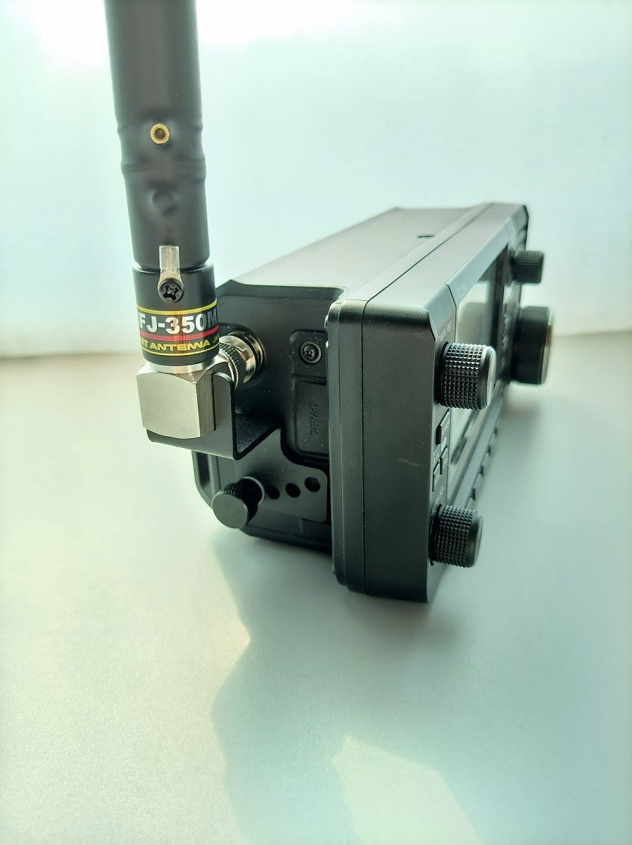 Connettore maschioBNC/SO239 90° con staffa bloccaggio per Icom IC-705 QRP