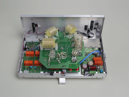 Acom ATU 04AT Accordatore e commutatore di antenne da palo