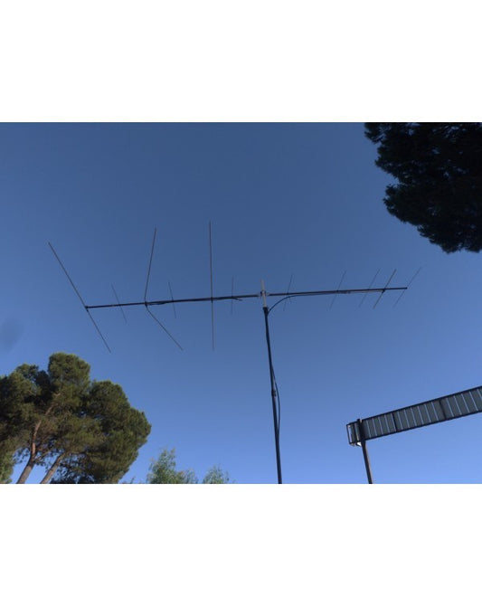 83JXX26 Antenna direttiva 8 elementi 144 e 3 in 50 MHz