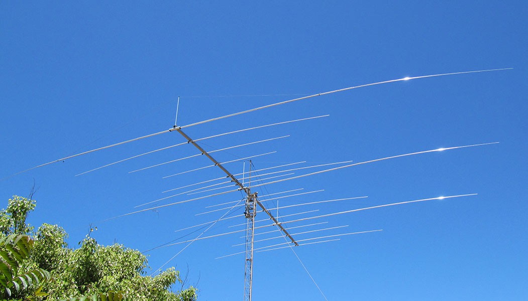 MomoBeam TETRA 17 Antenna direttiva bande 10/15/20/40 metri