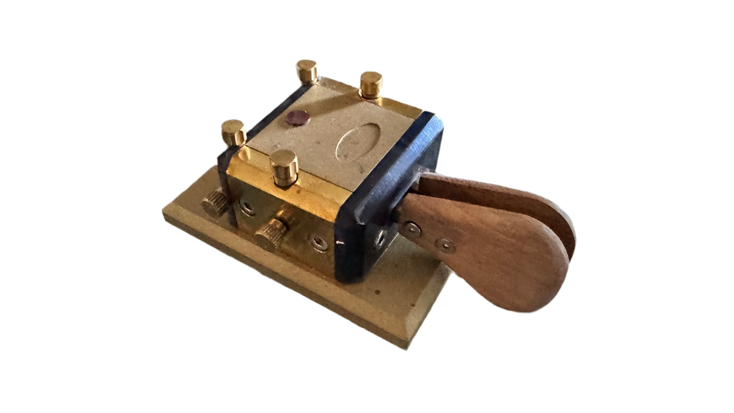 OK1TN Tasto Telegrafico artigianale dual paddle con custodia