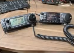 SKT-7000A kit di separazione frontalino per ICOM IC-7000 con supporto (sostituisce OPC-1443)